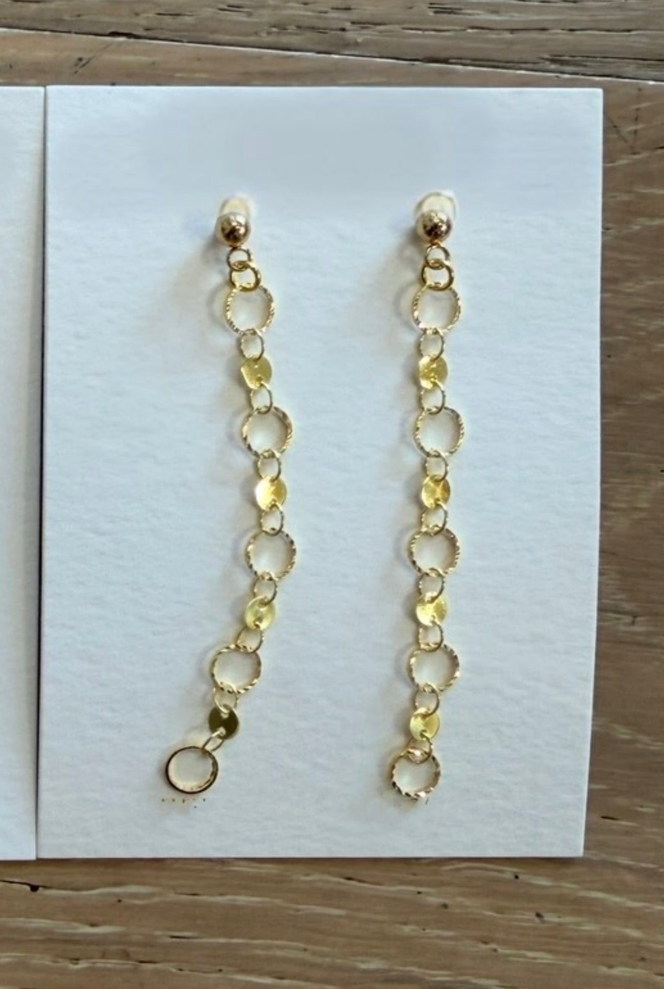 Drop earrings with circles