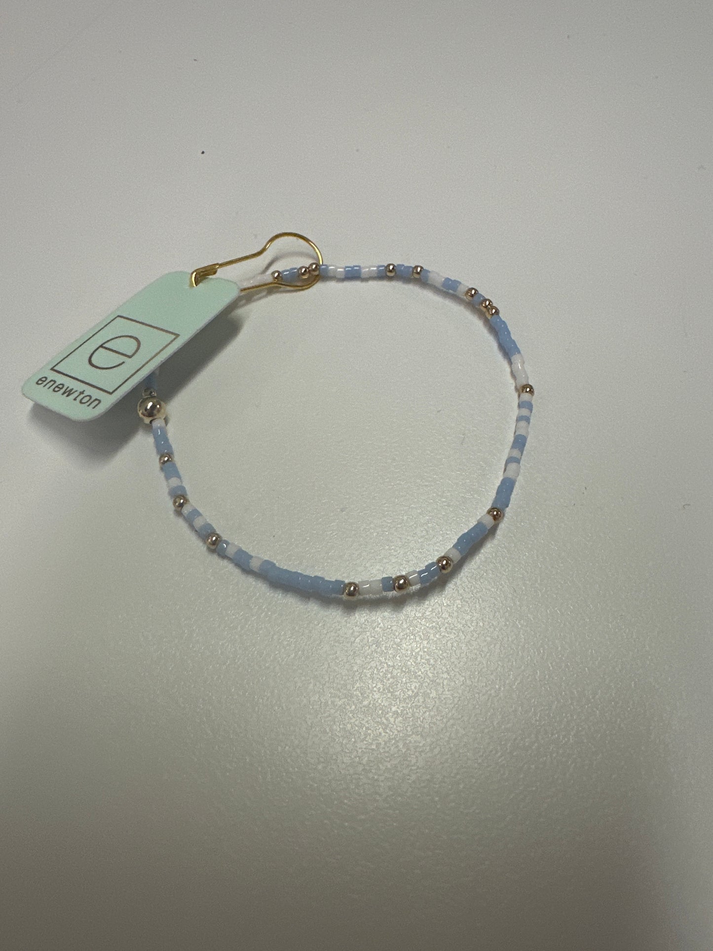 GAMEDAY HOPE UNWRITTEN BRACELET - LIGHT BLUE-WHITE