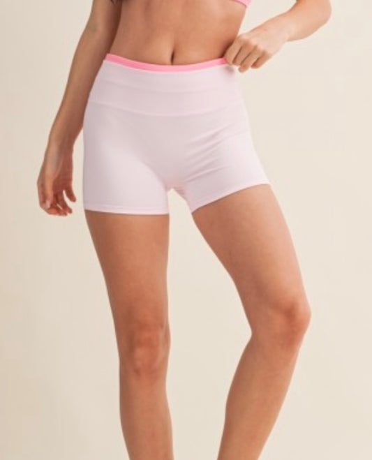 Contrast binding biker shorts in pink combo