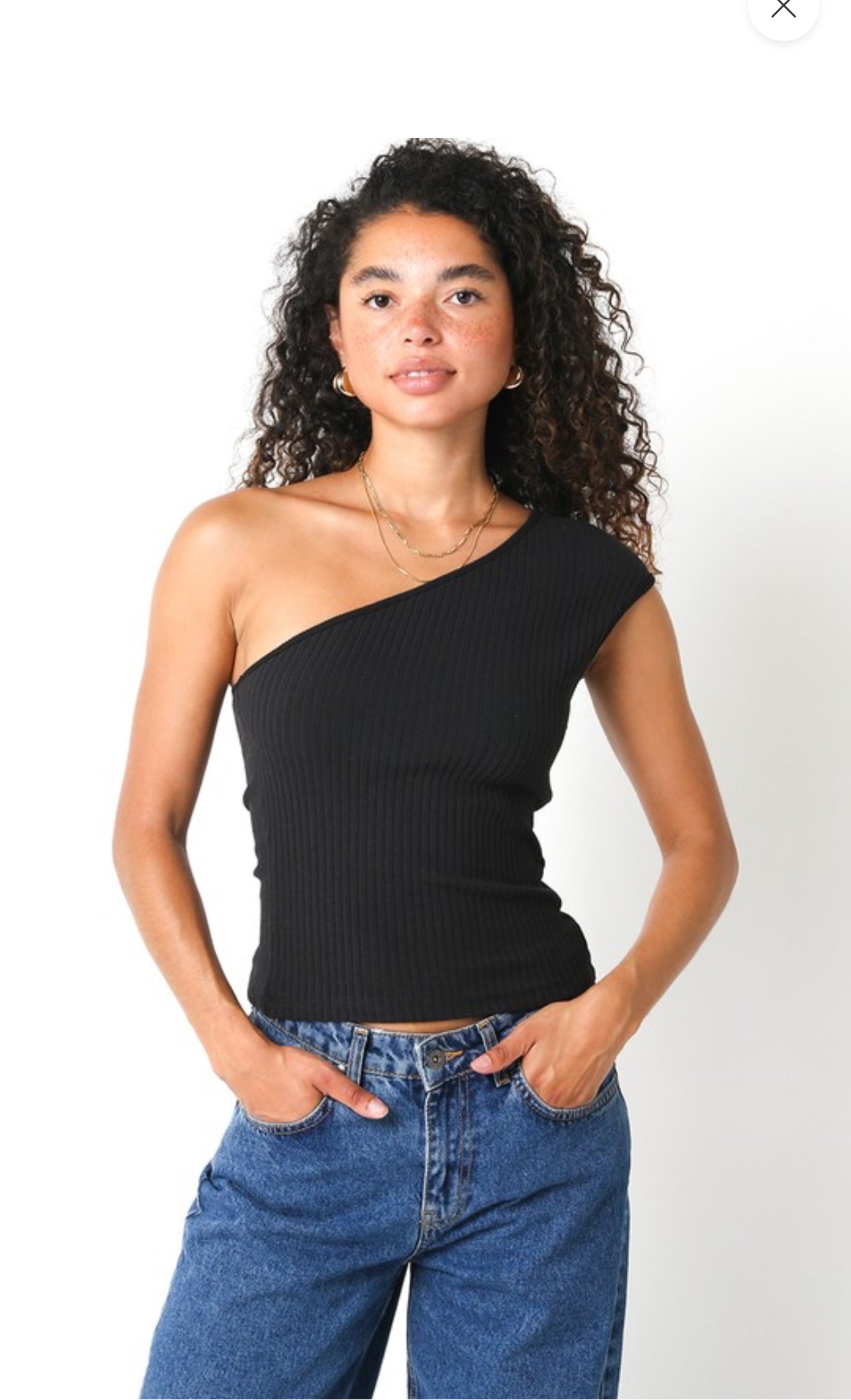 The Julie thin Sweater in black