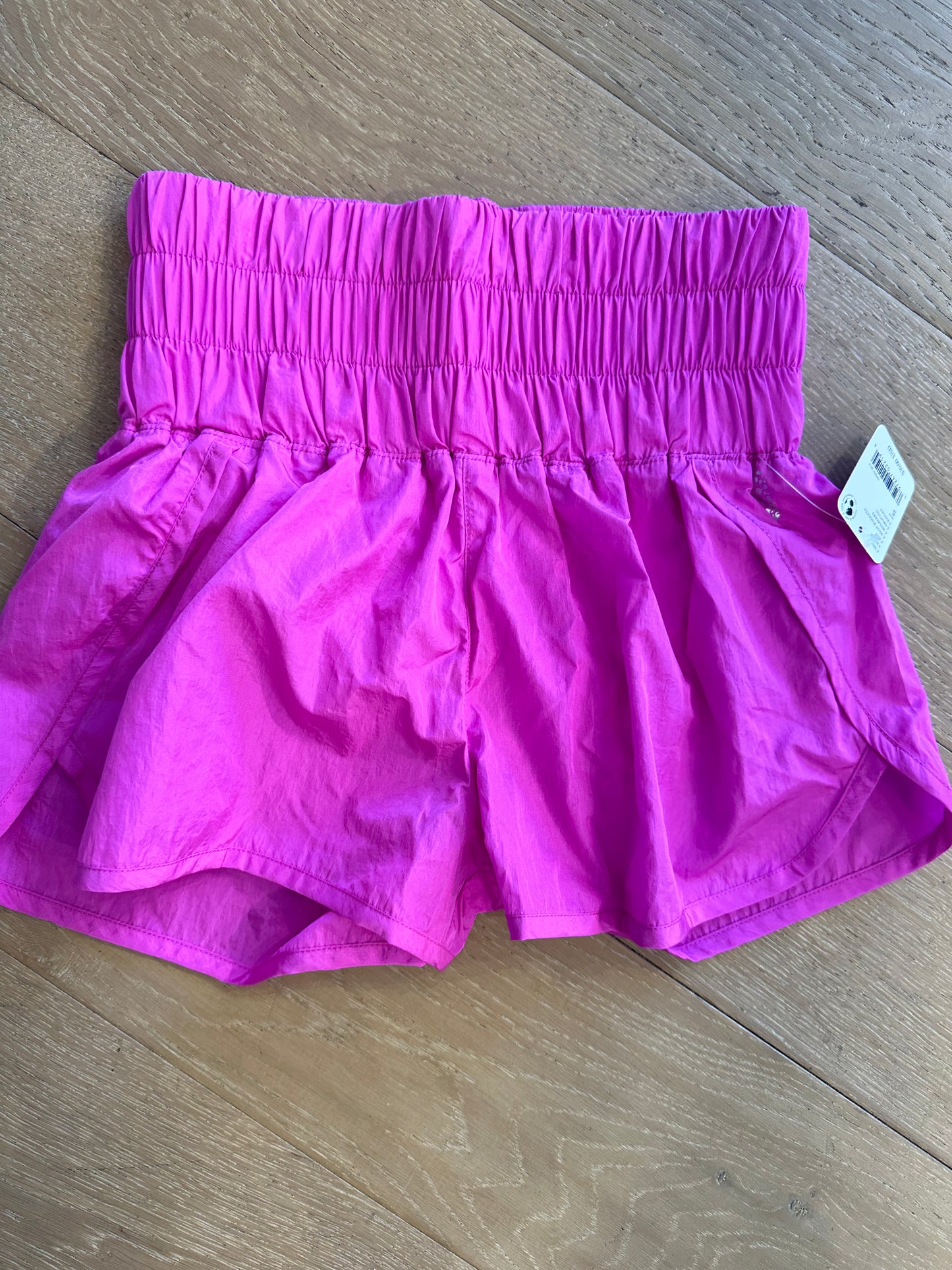 The way home shorts in neon magenta