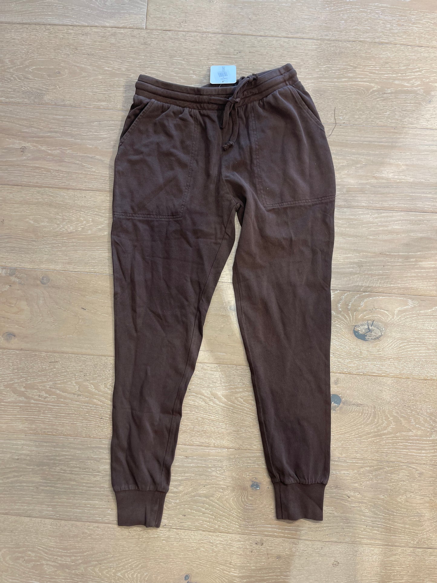 Joggers in chocolate